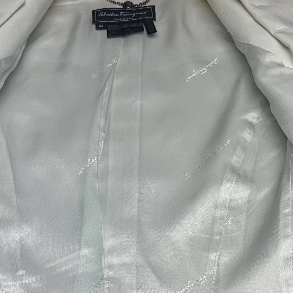 Salvatore Ferragamo Elegant White Women's Blazer and trousers SET, sz 40 IT/6 US - Picture 9 of 16